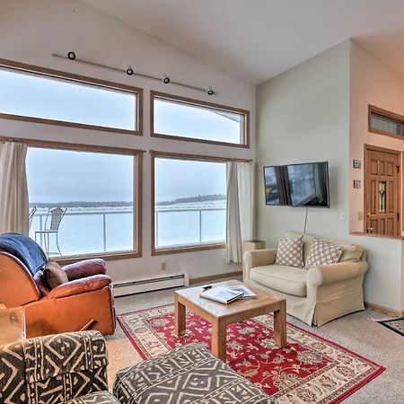 Spacious Family Home With Deck And Million-Dollar View Anchorage Luaran gambar