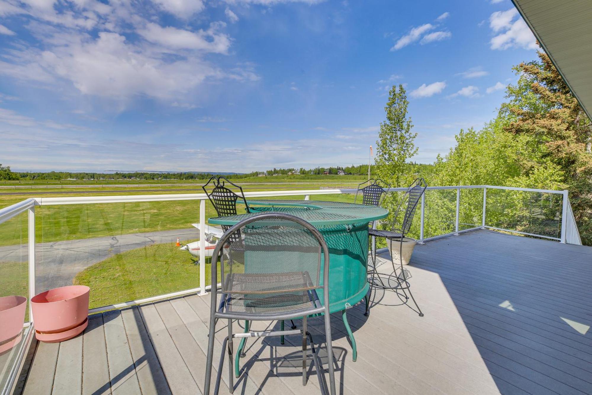 Spacious Family Home With Deck And Million-Dollar View Anchorage Luaran gambar